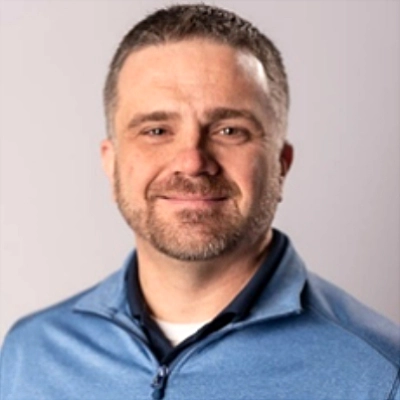 UConn EMBA Director of Student Services, Michael Bozzi Headshot